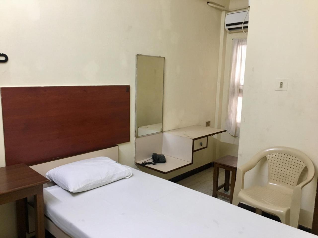 Hotel Subashini International Chennai Exterior photo